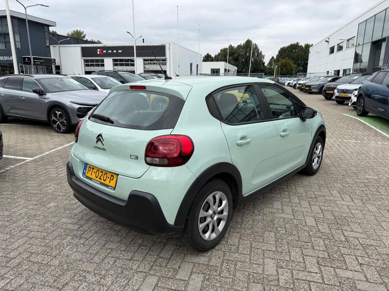 Citroen C3 1.2 PureTech Feel | 2017 | 125.672 km | PT020P | NAP: Logisch - Hatchback: picture 4 Citroen C3 1.2 PureTech Feel | 2017 | 125.672 km | PT020P | NAP: Logisch - Hatchback: picture 4