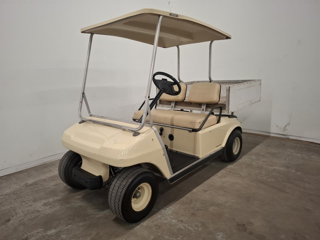 ClubCar Ds 2 seater + open Cargo box T-59-BXL - Golf cart: picture 1 ClubCar Ds 2 seater + open Cargo box T-59-BXL - Golf cart: picture 1