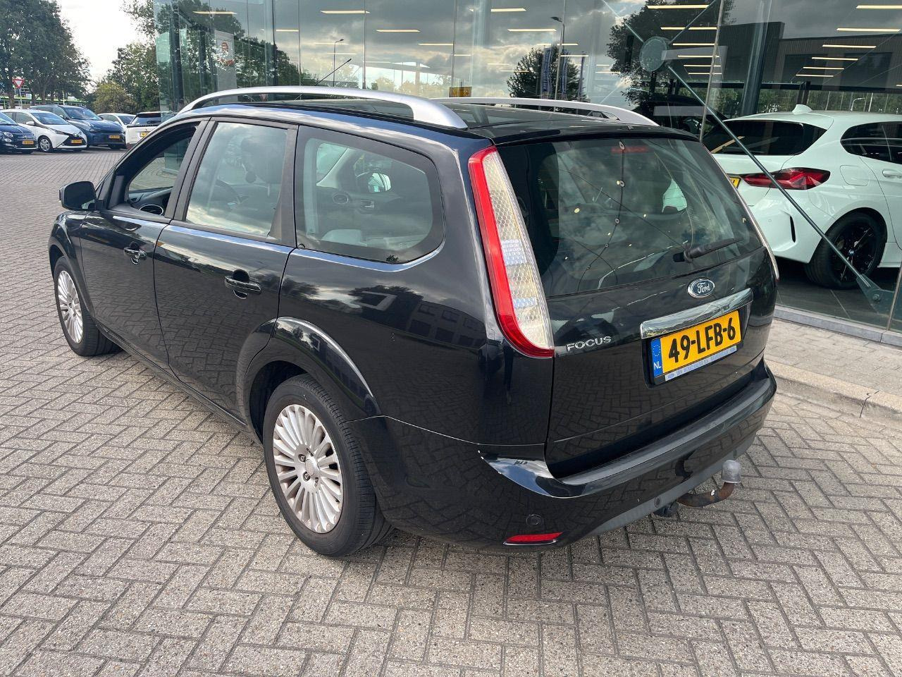 Ford Focus Wagon 1.8 Limited | 2010 | 294.038 km | 49LFB6 | NAP: Logisch - Car: picture 3 Ford Focus Wagon 1.8 Limited | 2010 | 294.038 km | 49LFB6 | NAP: Logisch - Car: picture 3