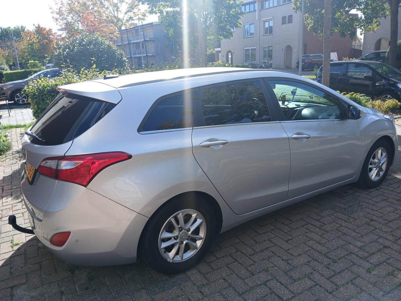 Hyundai | i30 Wagon | 1.6 GDI Business Edition | 2012 | 232.039 km | 32ZHB2 | Logisch - Car: picture 4 Hyundai | i30 Wagon | 1.6 GDI Business Edition | 2012 | 232.039 km | 32ZHB2 | Logisch - Car: picture 4