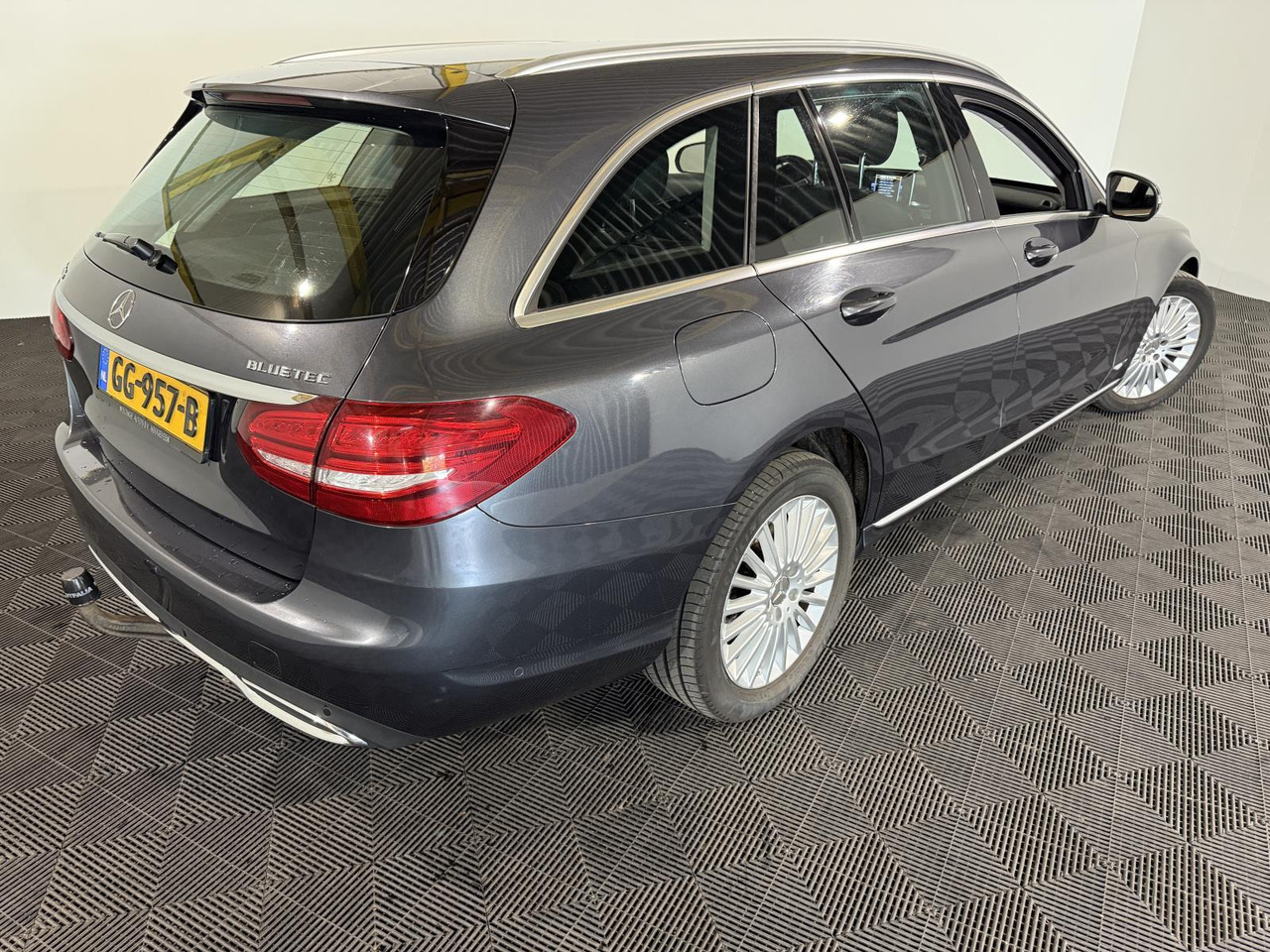 Mercedes-Benz C-klasse Estate 180 CDI Lease Edition | 2015 | 254.154 km | GG-957-B - Car: picture 3 Mercedes-Benz C-klasse Estate 180 CDI Lease Edition | 2015 | 254.154 km | GG-957-B - Car: picture 3