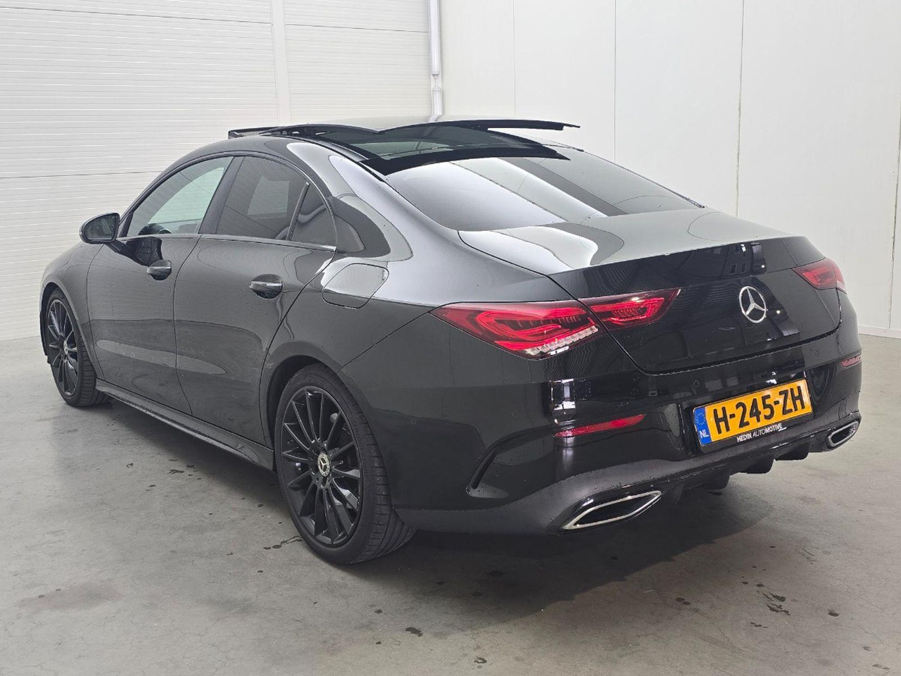 Mercedes-Benz CLA-klasse 220 Premium Plus | 2019 | 251.329 km | Automaat | H245ZH | NAP: Geen oordeel - Sedan: picture 3 Mercedes-Benz CLA-klasse 220 Premium Plus | 2019 | 251.329 km | Automaat | H245ZH | NAP: Geen oordeel - Sedan: picture 3