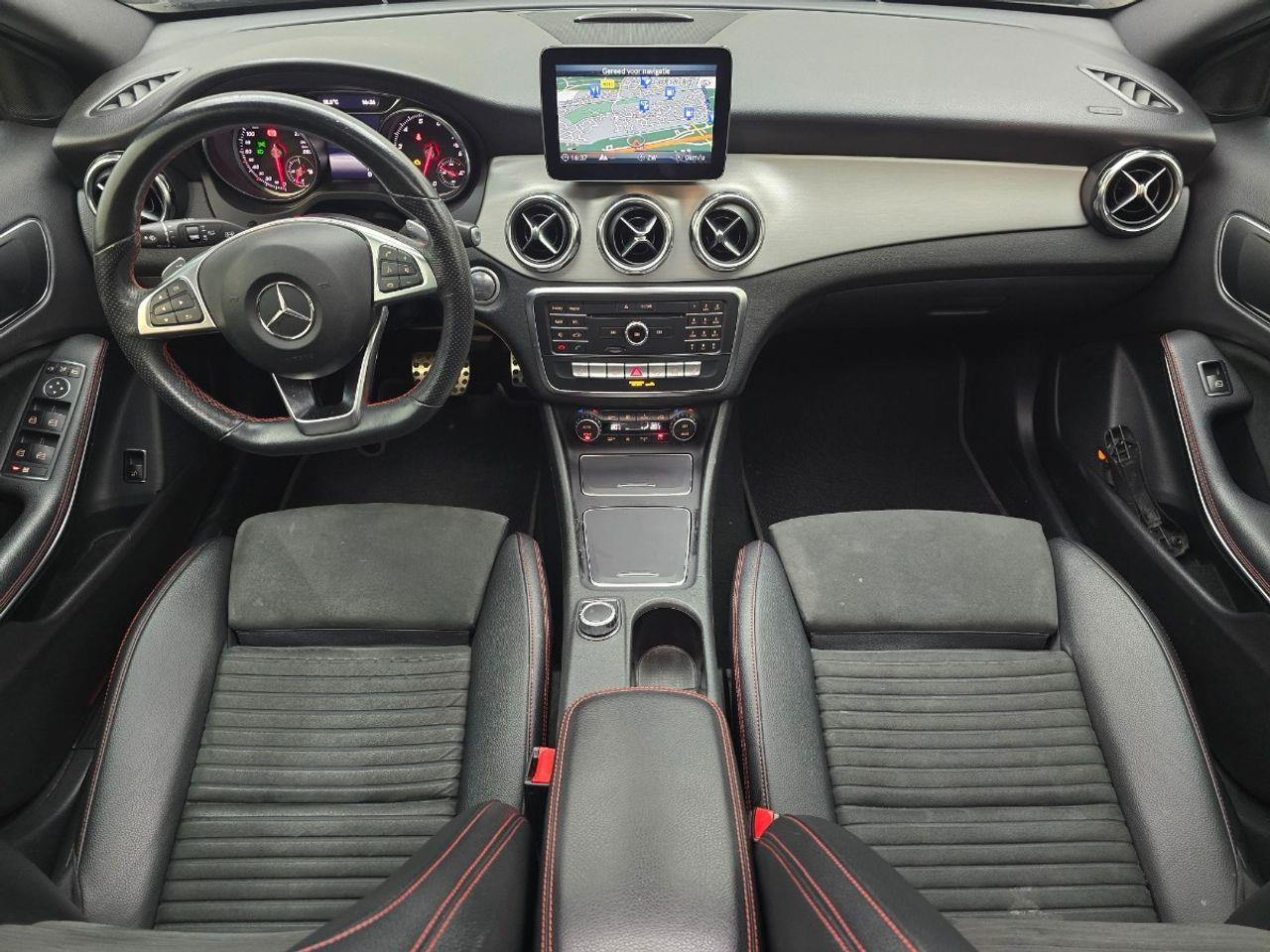 Mercedes - Benz GLA - klasse 180 Business Solution AMG Automaat | 2019 | 103.750 km | G862HK | NAP: Logisch - SUV: picture 5 Mercedes - Benz GLA - klasse 180 Business Solution AMG Automaat | 2019 | 103.750 km | G862HK | NAP: Logisch - SUV: picture 5