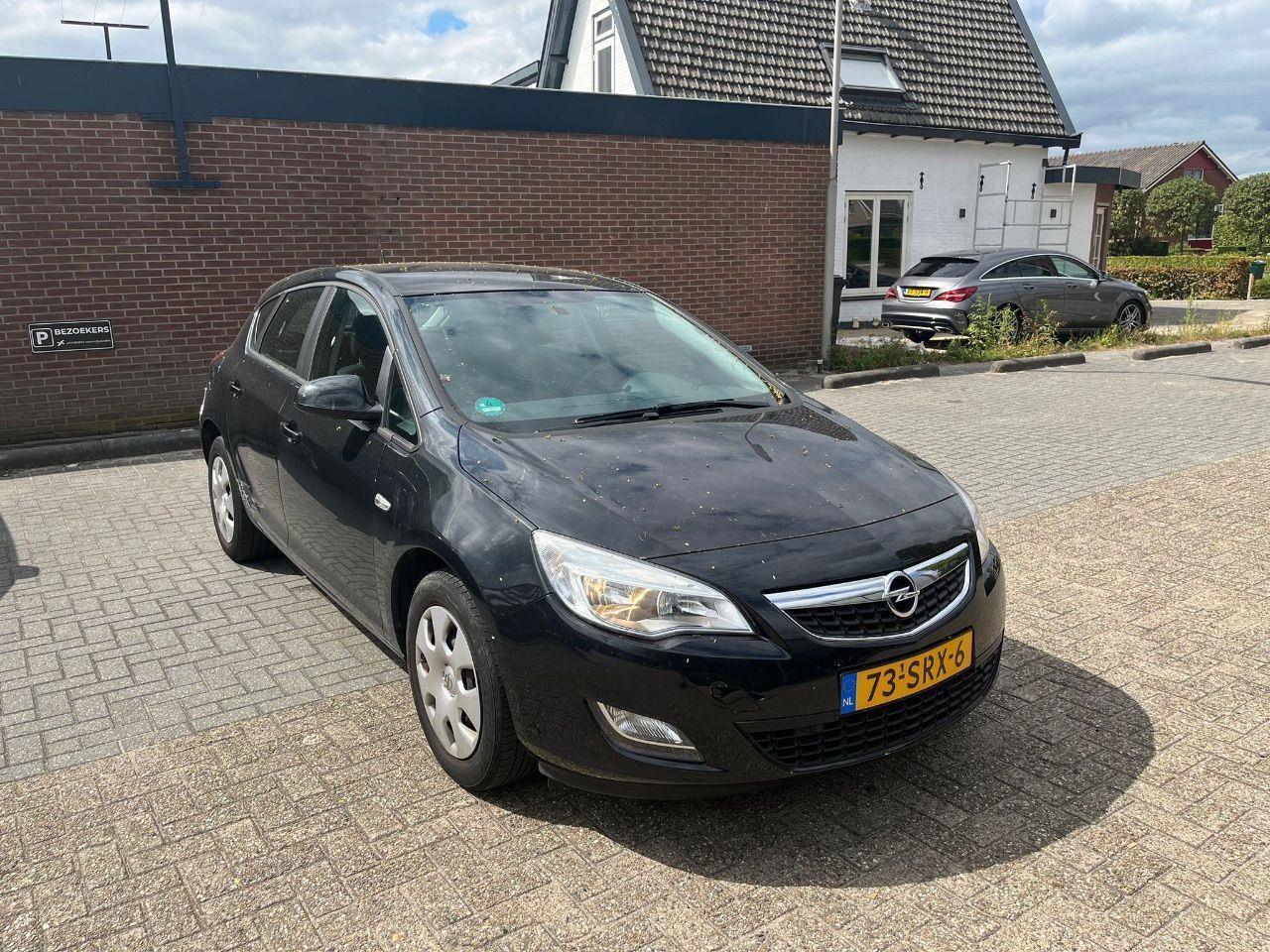 Opel Astra 1.4 Edition | 2011 | 157.973 km | 73SRX6 | NAP: Logisch - Car: picture 2 Opel Astra 1.4 Edition | 2011 | 157.973 km | 73SRX6 | NAP: Logisch - Car: picture 2