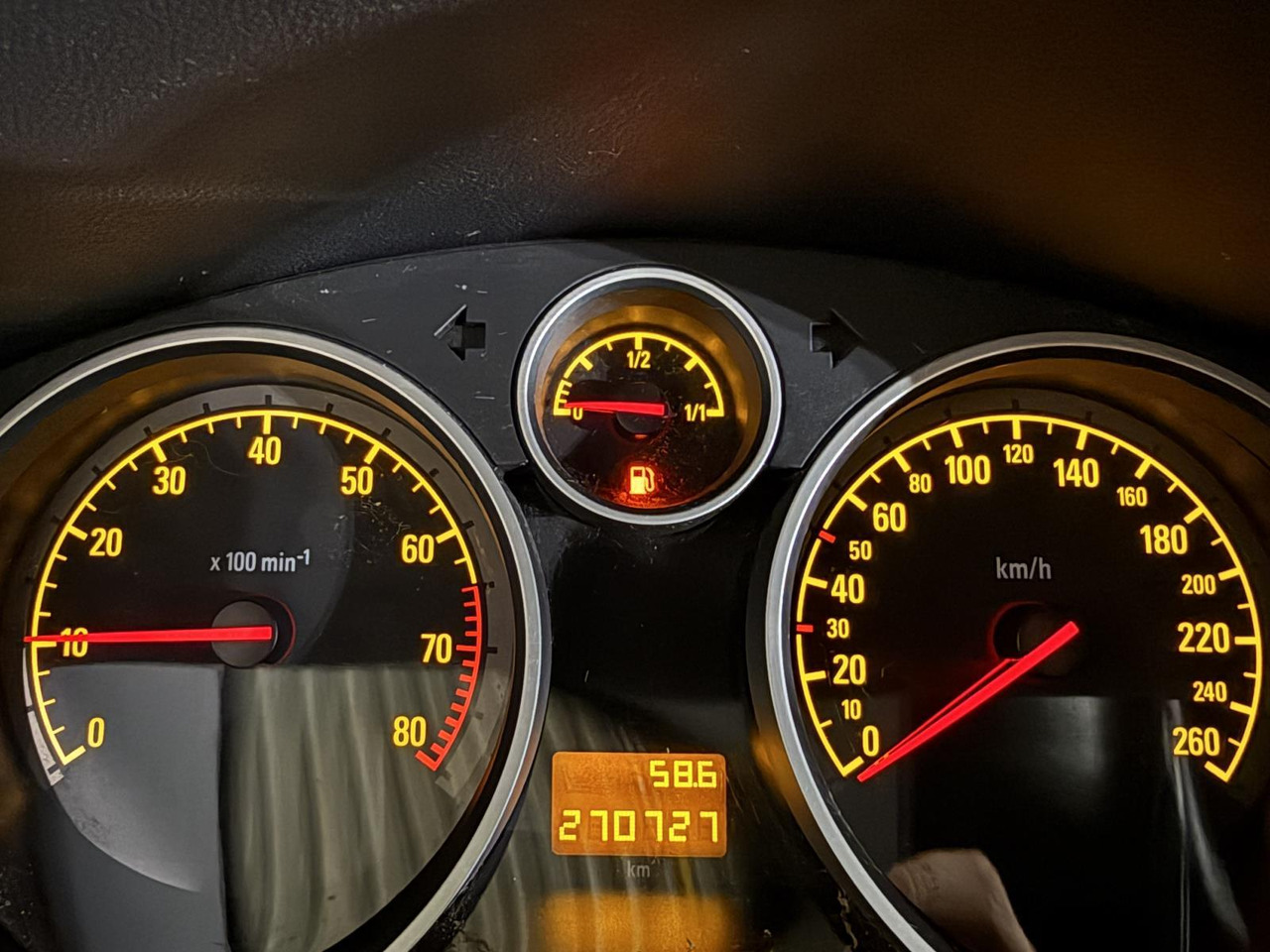 Opel Astra GTC 1.6 Edition | 2006 | 270.729 km | 44-SX-ZT - Hatchback: picture 4 Opel Astra GTC 1.6 Edition | 2006 | 270.729 km | 44-SX-ZT - Hatchback: picture 4