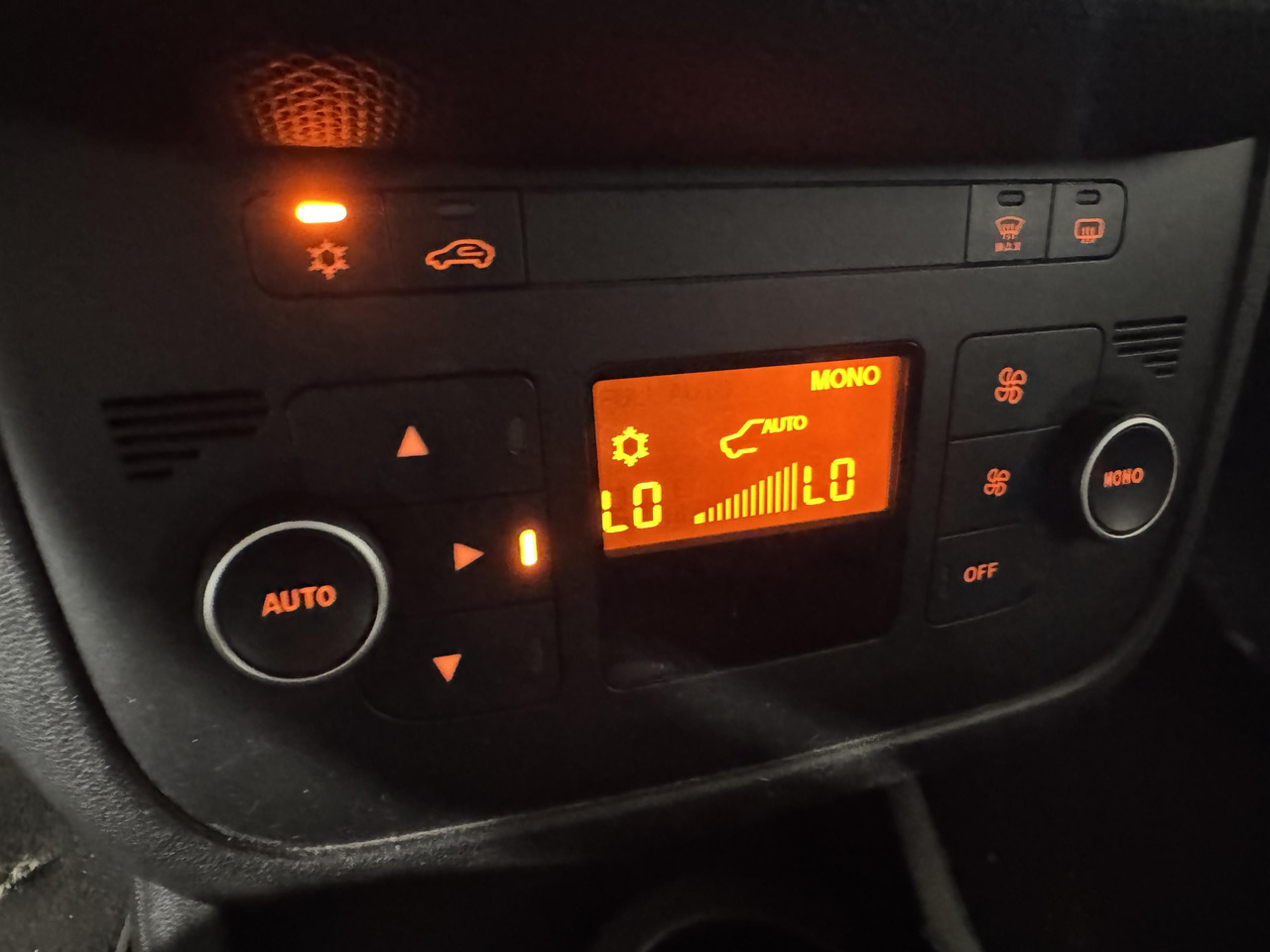 Fiat Punto Evo 1.3 M-Jet Easy | 2012 | 229.305 km | 50-XNH-1 - Other machinery: picture 5 Fiat Punto Evo 1.3 M-Jet Easy | 2012 | 229.305 km | 50-XNH-1 - Other machinery: picture 5