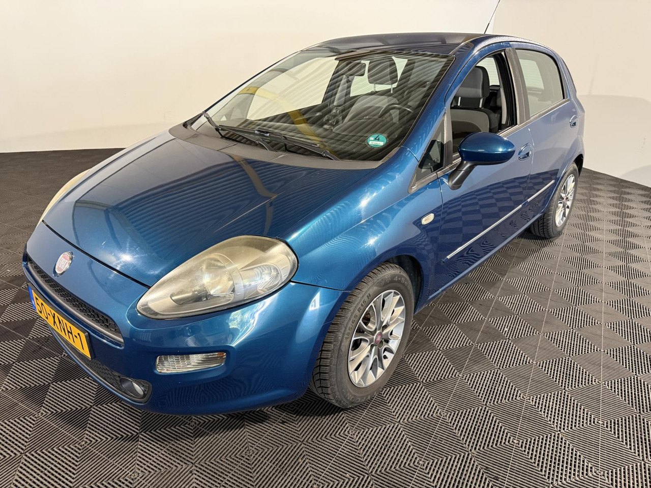 Fiat Punto Evo 1.3 M-Jet Easy | 2012 | 229.305 km | 50-XNH-1 - Other machinery: picture 1 Fiat Punto Evo 1.3 M-Jet Easy | 2012 | 229.305 km | 50-XNH-1 - Other machinery: picture 1