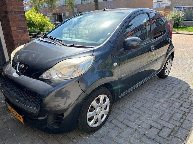 Peugeot 107 | 1.0-12V Sportium | 2011 | 119.166 km | 89-SNX-9 - Hatchback: picture 1 Peugeot 107 | 1.0-12V Sportium | 2011 | 119.166 km | 89-SNX-9 - Hatchback: picture 1