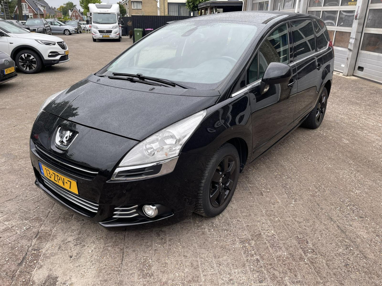 Peugeot 5008 1.6 VTi Blue Lease 7p. 2013 223.407 km 13-ZPV-7 - Car: picture 1 Peugeot 5008 1.6 VTi Blue Lease 7p. 2013 223.407 km 13-ZPV-7 - Car: picture 1