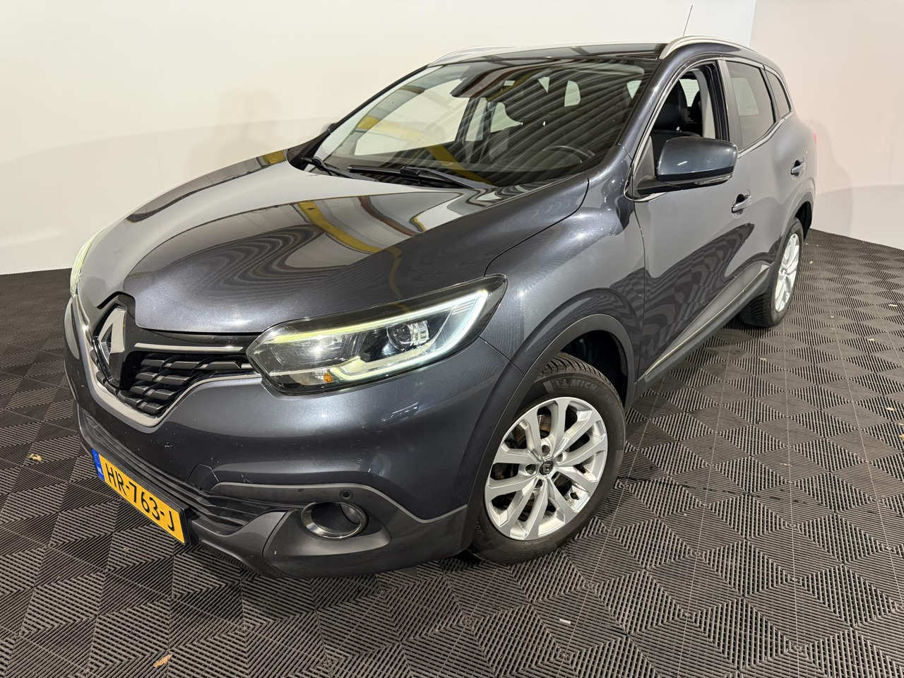 Renault | Kadjar | 1.2 TCe Intens | 2015 | 187.621 km | HR763J | Logisch - SUV: picture 1 Renault | Kadjar | 1.2 TCe Intens | 2015 | 187.621 km | HR763J | Logisch - SUV: picture 1