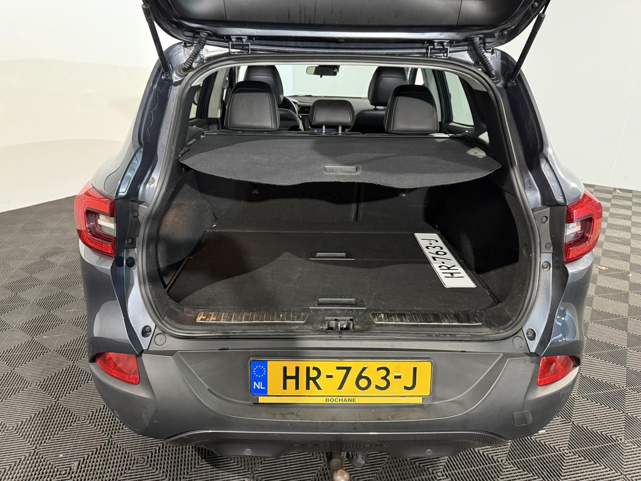 Renault | Kadjar | 1.2 TCe Intens | 2015 | 187.621 km | HR763J | Logisch - SUV: picture 2 Renault | Kadjar | 1.2 TCe Intens | 2015 | 187.621 km | HR763J | Logisch - SUV: picture 2