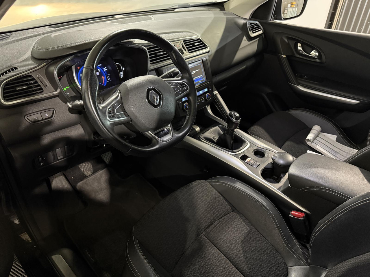 Renault | Kadjar | 1.2 TCe Intens | 2018 | 183.542 km | SB555X | Logisch - SUV: picture 5 Renault | Kadjar | 1.2 TCe Intens | 2018 | 183.542 km | SB555X | Logisch - SUV: picture 5