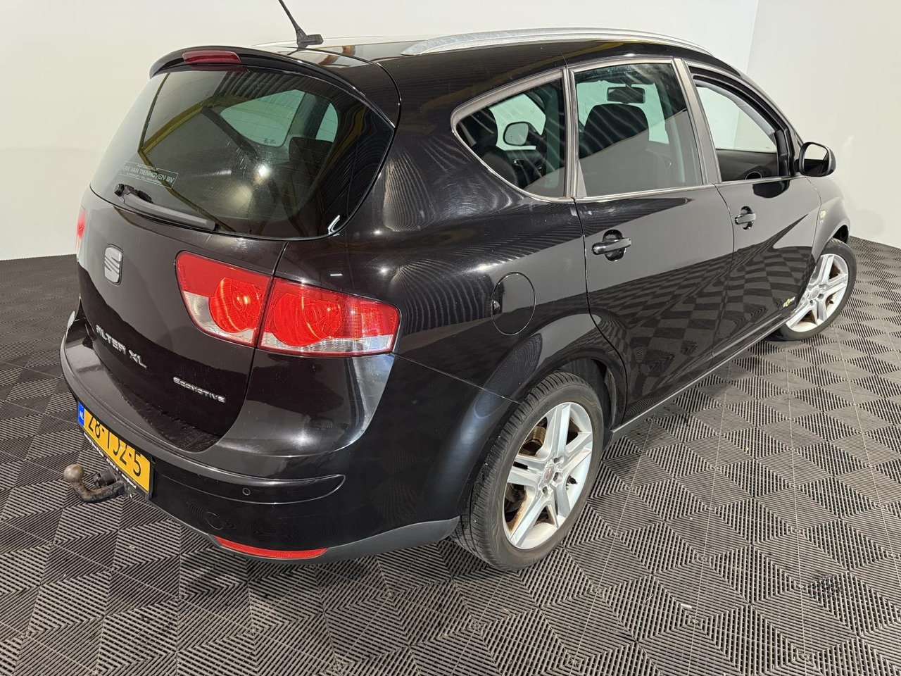 Car SEAT | Altea XL | 1.2 TSI Ecomotive Businessline COPA | 2012 | 274.939 km | 28TJZ5 | Logisch: picture 11