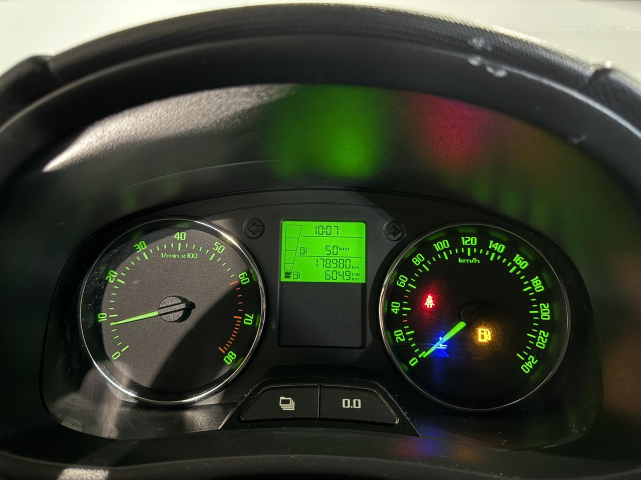 Skoda | Fabia Combi | 1.2 TSI Style | 2012 | 178.890 km | 45TZS5 | Logisch - Car: picture 4 Skoda | Fabia Combi | 1.2 TSI Style | 2012 | 178.890 km | 45TZS5 | Logisch - Car: picture 4
