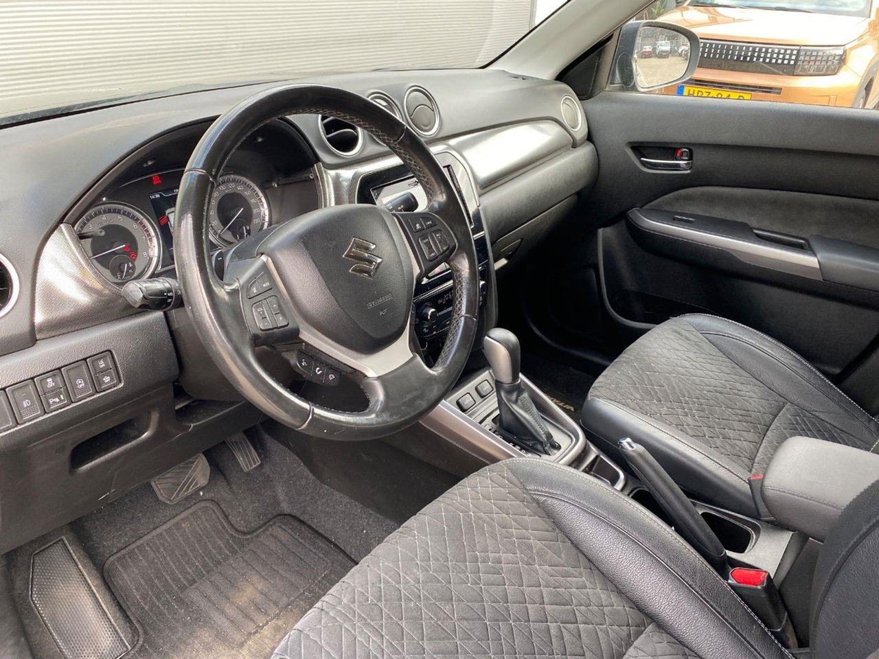 Suzuki Vitara 1.4 Boosterjet Style Smart Hybrid | 2021 | 63.245 km | Automaat | K460TV | NAP: Logisch - SUV: picture 5 Suzuki Vitara 1.4 Boosterjet Style Smart Hybrid | 2021 | 63.245 km | Automaat | K460TV | NAP: Logisch - SUV: picture 5