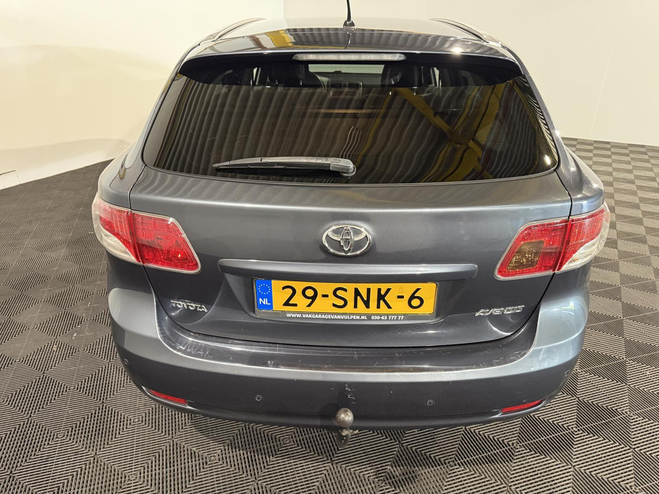 Toyota Avensis Wagon 2.0 VVTi Business | 2011 | 363.331 km | 29-SNK-6 - Car: picture 4 Toyota Avensis Wagon 2.0 VVTi Business | 2011 | 363.331 km | 29-SNK-6 - Car: picture 4
