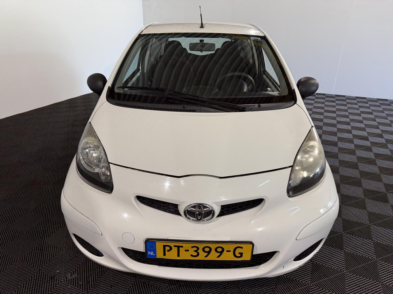 Toyota Aygo 1.0-12V Comfort PT-399-G 157.010 km - Car: picture 5 Toyota Aygo 1.0-12V Comfort PT-399-G 157.010 km - Car: picture 5