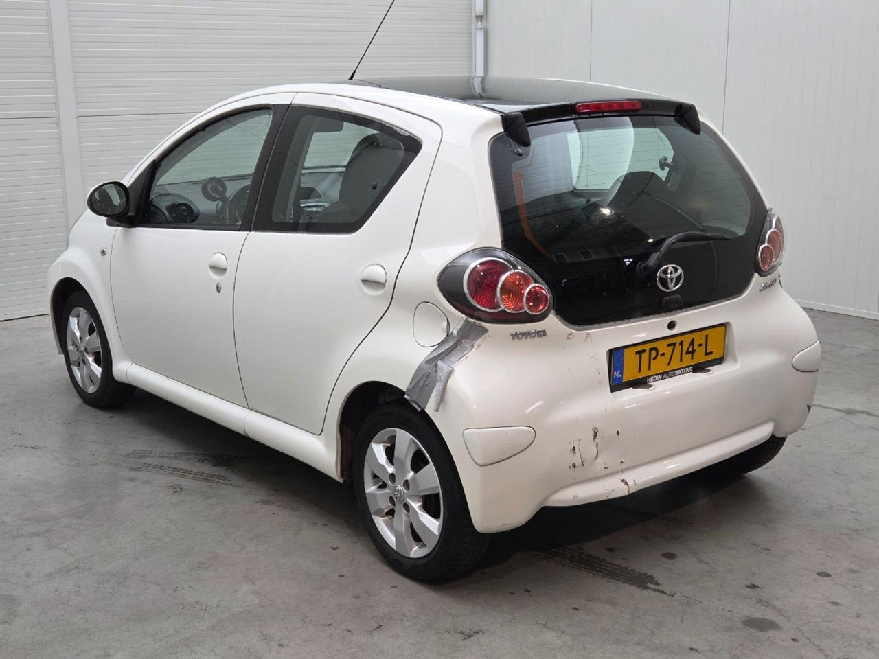 Toyota Aygo 1.0 VVT - i Now | 2014 | 131.940 km | TP714L | NAP: Geen oordeel - Hatchback: picture 3 Toyota Aygo 1.0 VVT - i Now | 2014 | 131.940 km | TP714L | NAP: Geen oordeel - Hatchback: picture 3