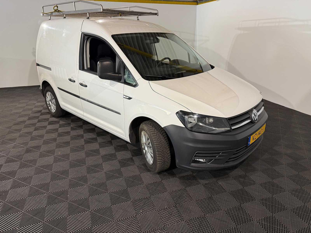 Volkswagen Caddy 2.0 TDI L1H1 BMT Comfortline VZ-140-J 169.307 km - Small van: picture 5 Volkswagen Caddy 2.0 TDI L1H1 BMT Comfortline VZ-140-J 169.307 km - Small van: picture 5
