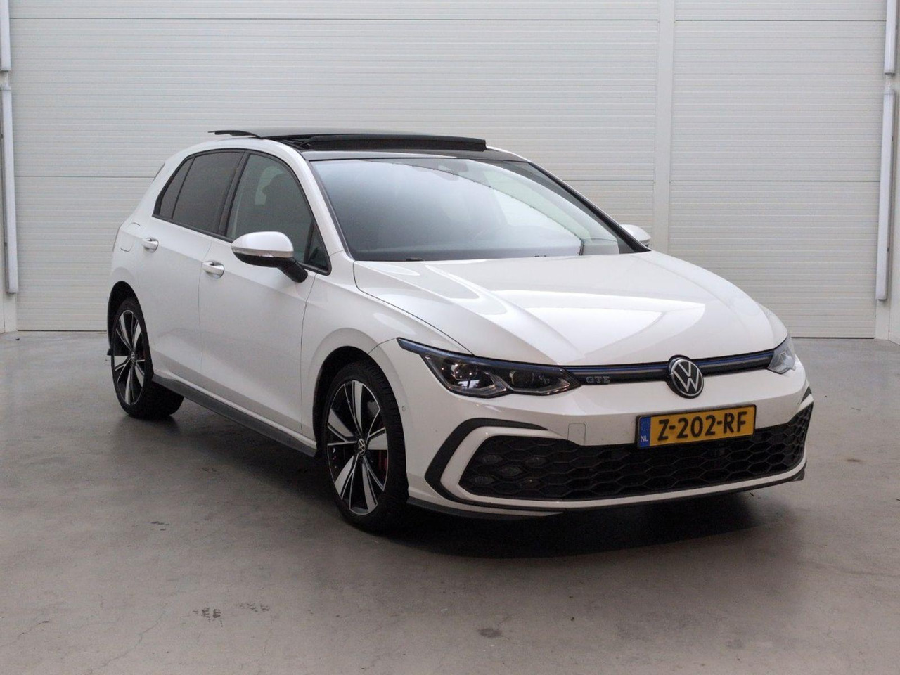 Volkswagen Golf 1.4 eHybrid GTE | 2022 | 76.195 km | Automaat | Z202RF | NAP: Geen oordeel - Hatchback: picture 2 Volkswagen Golf 1.4 eHybrid GTE | 2022 | 76.195 km | Automaat | Z202RF | NAP: Geen oordeel - Hatchback: picture 2