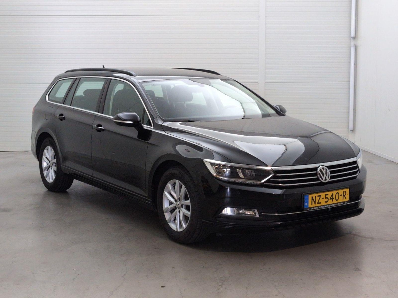 Volkswagen Passat Variant 1.4 TSI Comfortline | 2017 | 166.068 km | NZ540R | NAP: Logisch - Car: picture 2 Volkswagen Passat Variant 1.4 TSI Comfortline | 2017 | 166.068 km | NZ540R | NAP: Logisch - Car: picture 2