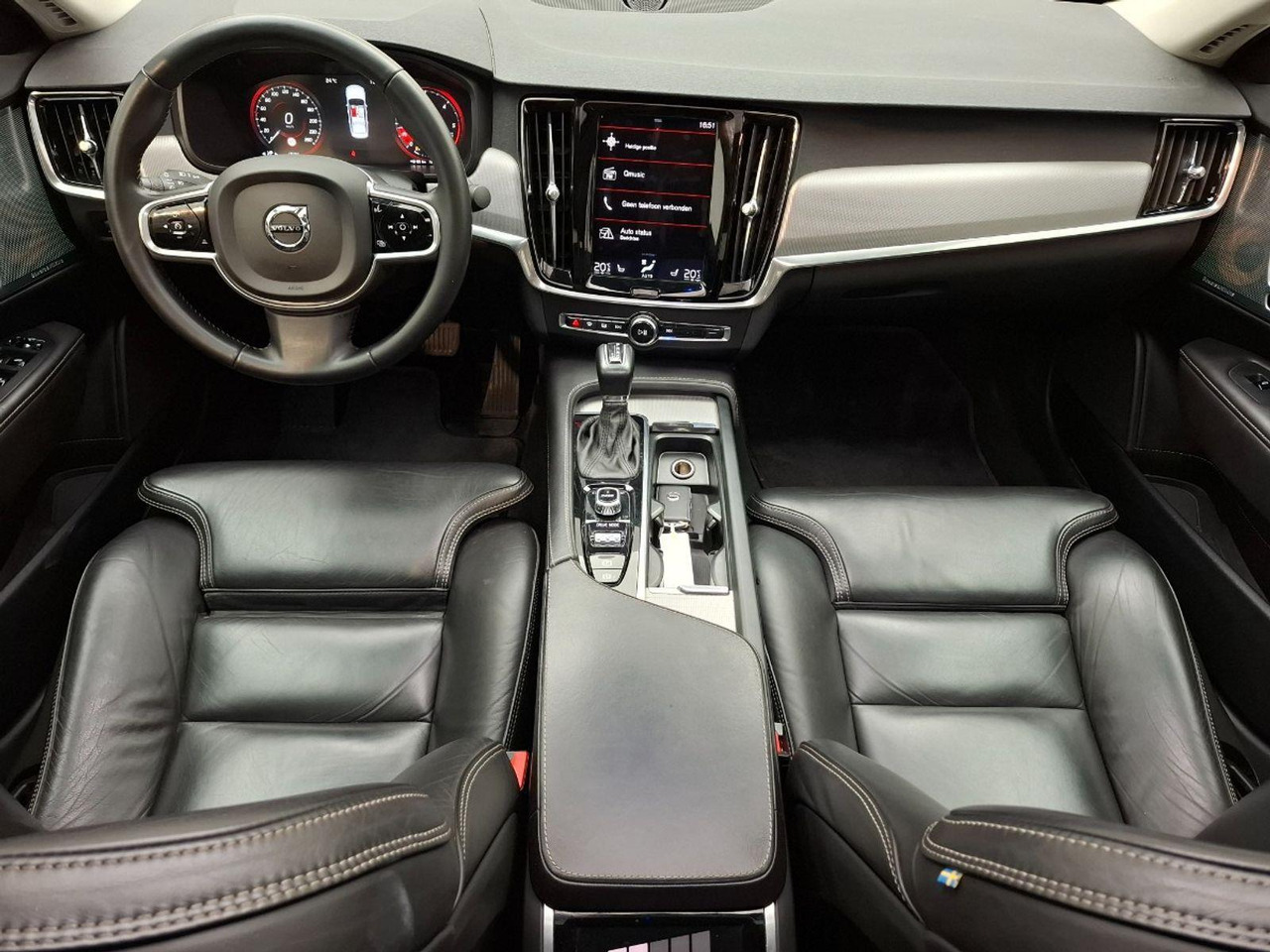 Volvo S90 2.0 D5 AWD Inscription | 2016 | 175.340 km | Automaat | SH788X | NAP: Geen oordeel - Sedan: picture 5 Volvo S90 2.0 D5 AWD Inscription | 2016 | 175.340 km | Automaat | SH788X | NAP: Geen oordeel - Sedan: picture 5