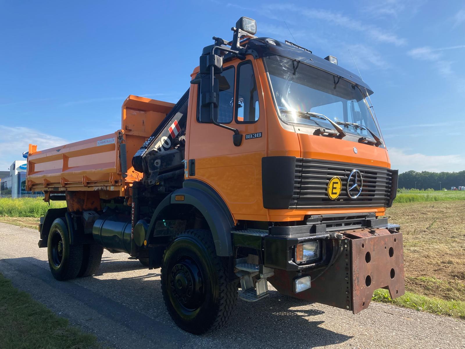 MERCEDES-BENZ SK1838AK - Tipper, Crane truck: picture 1 MERCEDES-BENZ SK1838AK - Tipper, Crane truck: picture 1