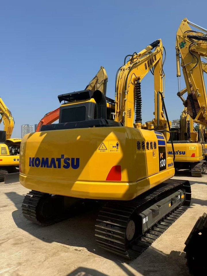KOMATSU PC130-7 - Crawler excavator: picture 2 KOMATSU PC130-7 - Crawler excavator: picture 2