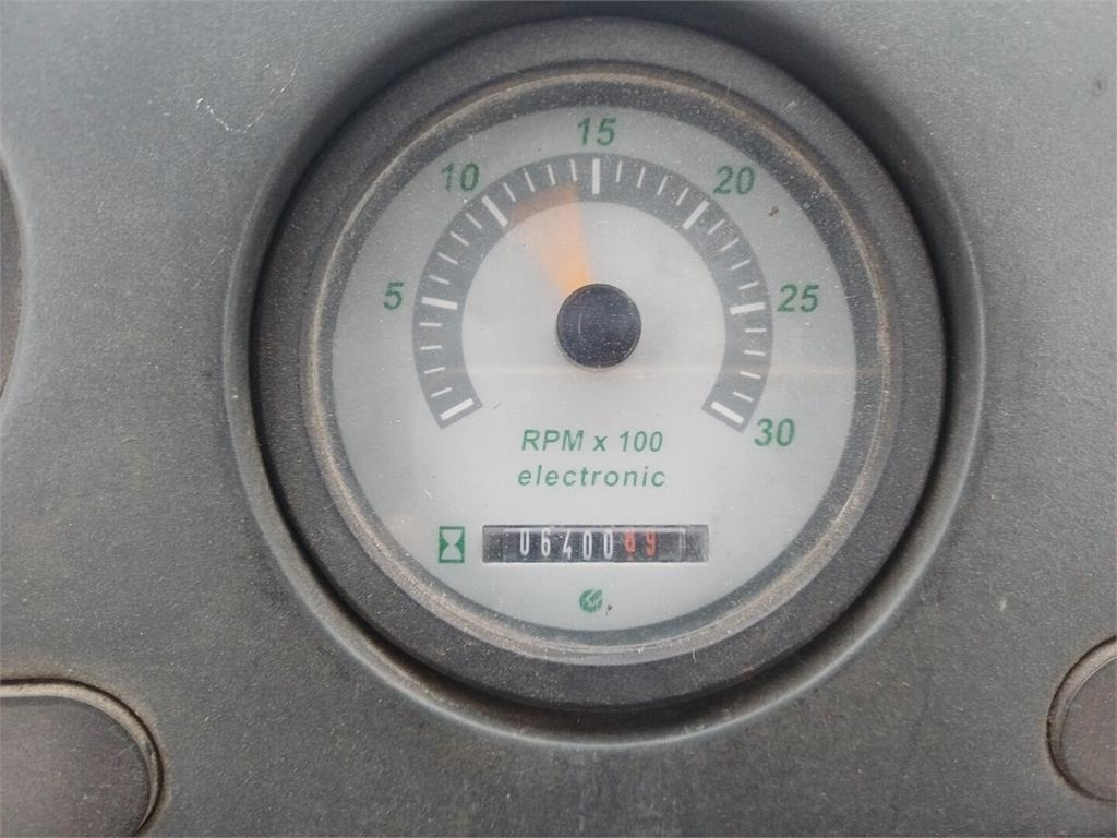 Wheel loader Komatsu WB70A Pyöräkuormaaja: picture 11