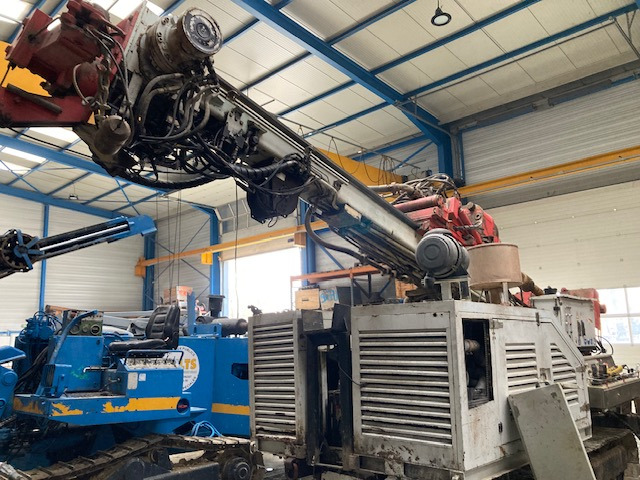 Air compressor, Truck FOREUSE HERRENKNECHT COMPRESSEUR ET CAMION: picture 9