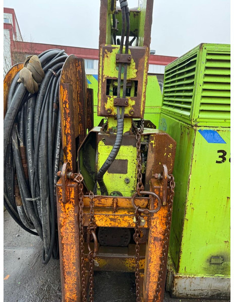 ICE 1423 C - Hydraulic hammer for Construction machinery: picture 4 ICE 1423 C - Hydraulic hammer for Construction machinery: picture 4