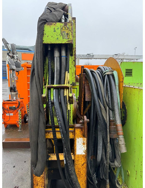 ICE 223 - Hydraulic hammer for Construction machinery: picture 2 ICE 223 - Hydraulic hammer for Construction machinery: picture 2