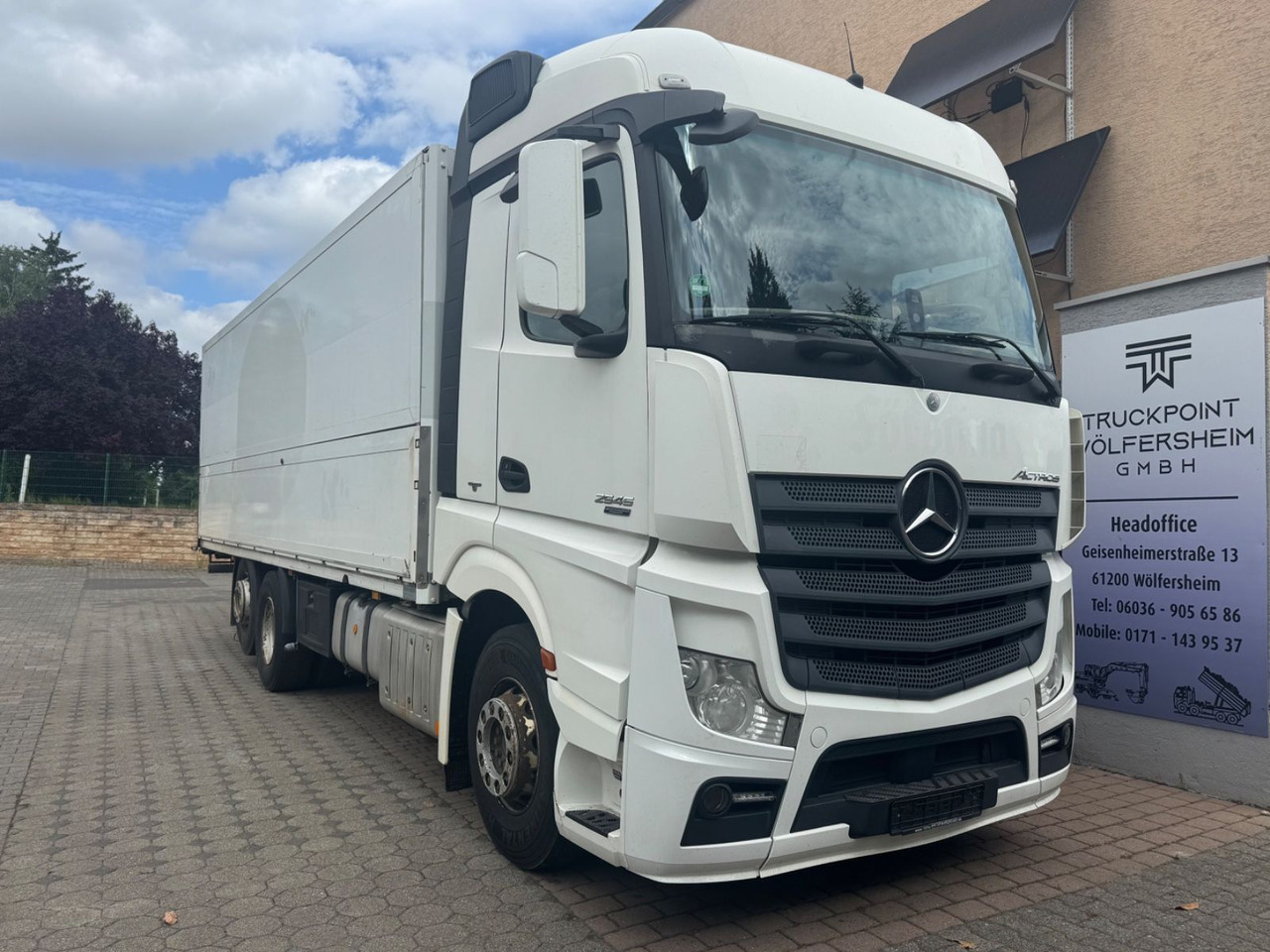 Mercedes-Benz Actros2545/Lift-Lenk/Mitnahmestp/Retarder - Box truck: picture 1 Mercedes-Benz Actros2545/Lift-Lenk/Mitnahmestp/Retarder - Box truck: picture 1