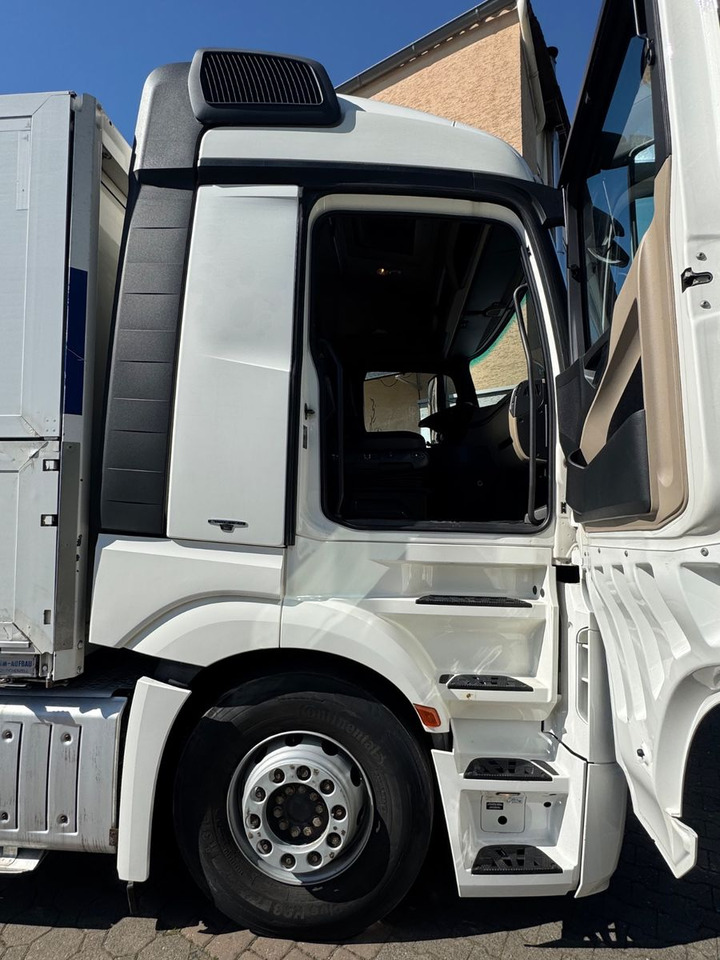 Mercedes-Benz Actros2545/Lift-Lenk/Mitnahmestp/Retarder - Box truck: picture 5 Mercedes-Benz Actros2545/Lift-Lenk/Mitnahmestp/Retarder - Box truck: picture 5