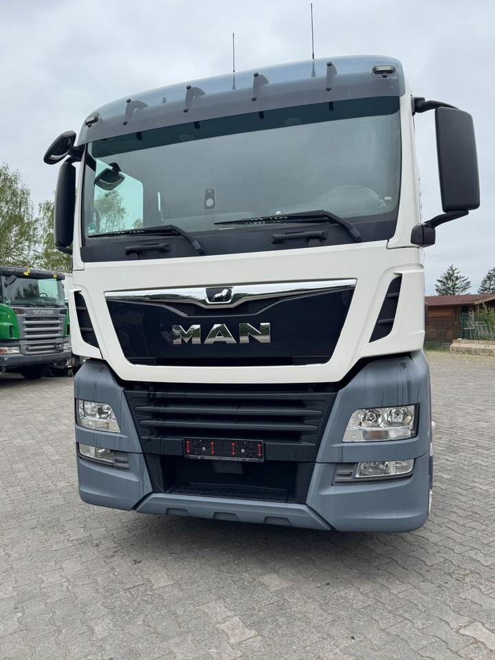 MAN TGX 18.460 XL /1xBett/Retarder/Voll-Spoiler - Tractor unit: picture 2 MAN TGX 18.460 XL /1xBett/Retarder/Voll-Spoiler - Tractor unit: picture 2