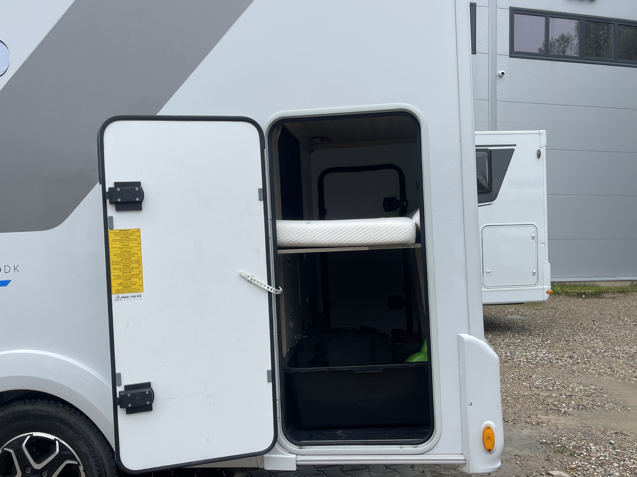 Alcove motorhome SUN LIVING A 70 DK: picture 16