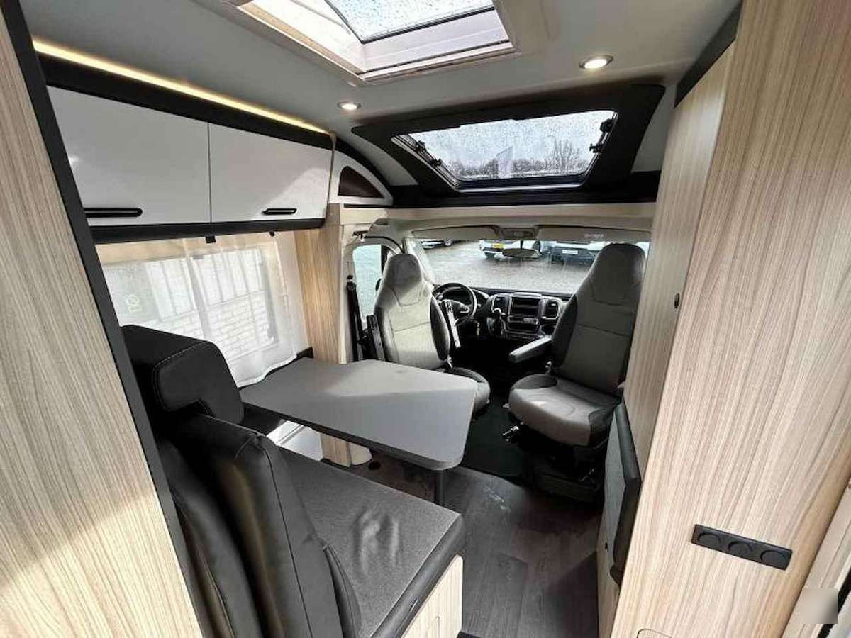 SUN LIVING C 65 SL - Semi-integrated motorhome: picture 5 SUN LIVING C 65 SL - Semi-integrated motorhome: picture 5