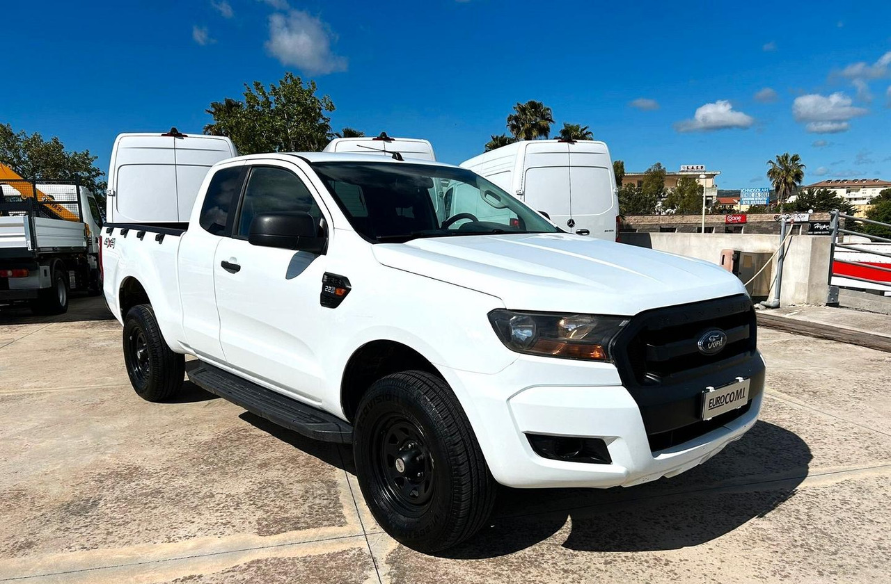 Ford Ranger 2.2 160 cv XL Supercab 4 posti 4wd gan - Pickup truck: picture 3 Ford Ranger 2.2 160 cv XL Supercab 4 posti 4wd gan - Pickup truck: picture 3
