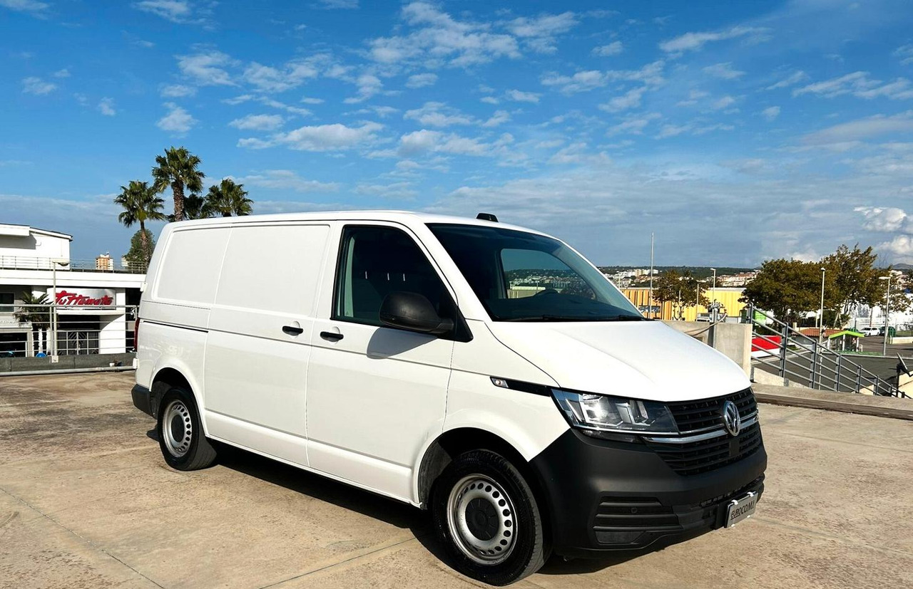 Volkswagen Transporter 2.0 TDi 150 cv - Panel van: picture 3 Volkswagen Transporter 2.0 TDi 150 cv - Panel van: picture 3
