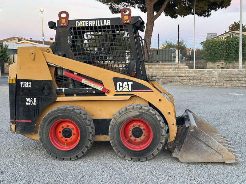 Caterpillar 226BHF - Compact track loader: picture 3 Caterpillar 226BHF - Compact track loader: picture 3