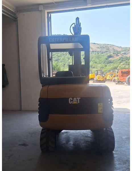 Caterpillar 302.5 - Mini excavator: picture 5 Caterpillar 302.5 - Mini excavator: picture 5