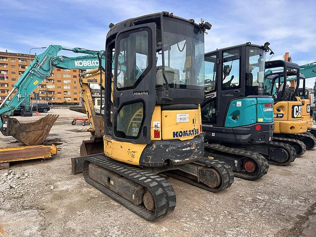 Komatsu PC30 - Mini excavator: picture 2 Komatsu PC30 - Mini excavator: picture 2