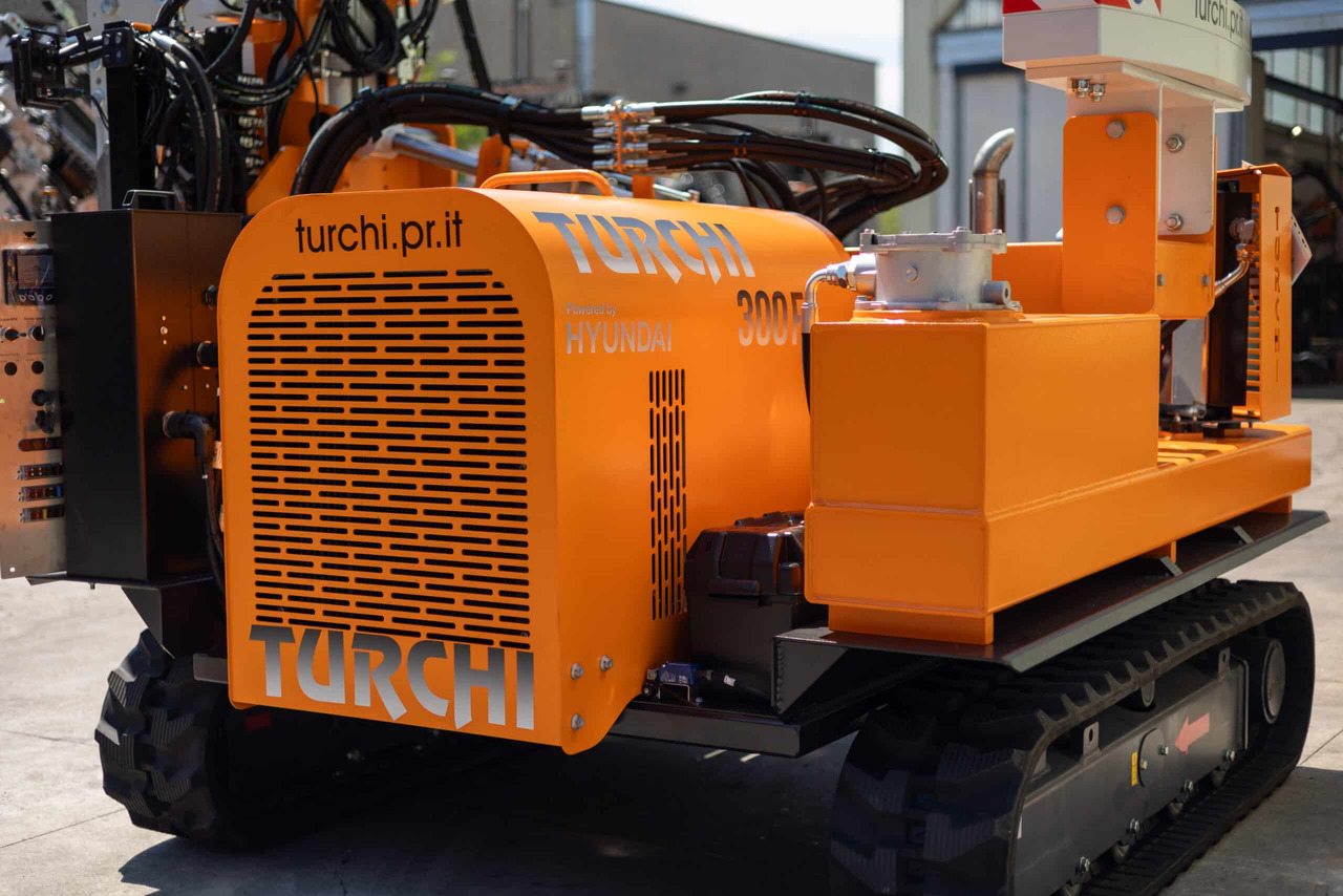 TURCHI 300F - Pile driver: picture 5 TURCHI 300F - Pile driver: picture 5