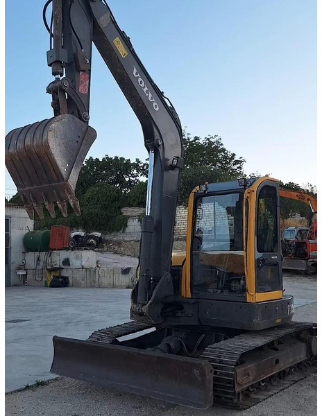Volvo ECR88PLUS - Mini excavator: picture 2 Volvo ECR88PLUS - Mini excavator: picture 2