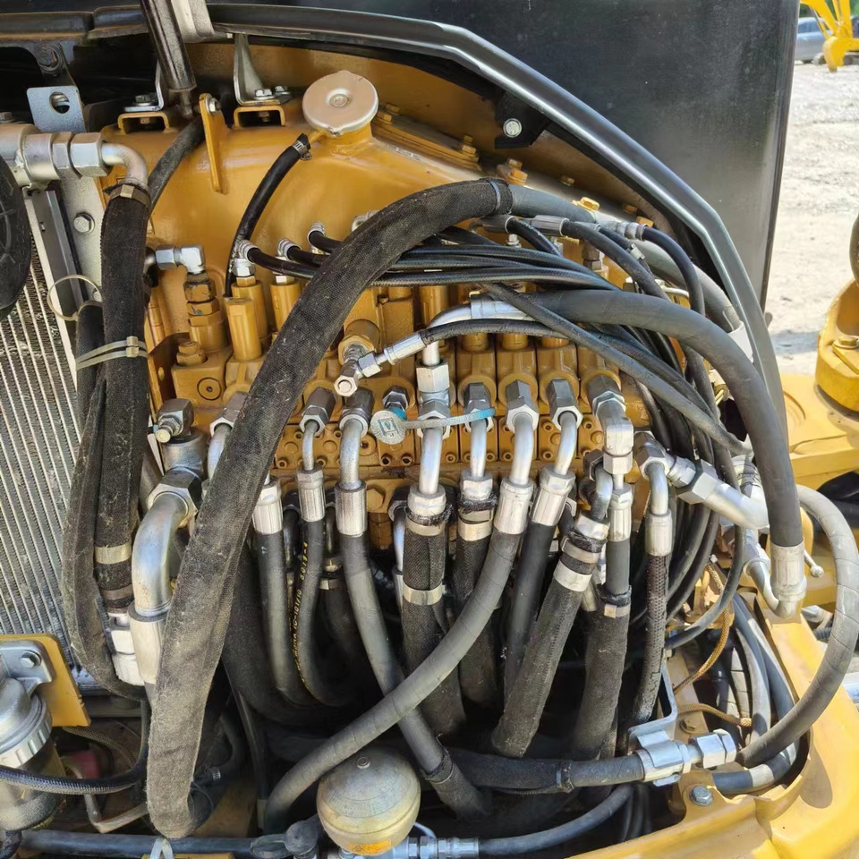 Mini excavator CATERPILLAR 305: picture 11