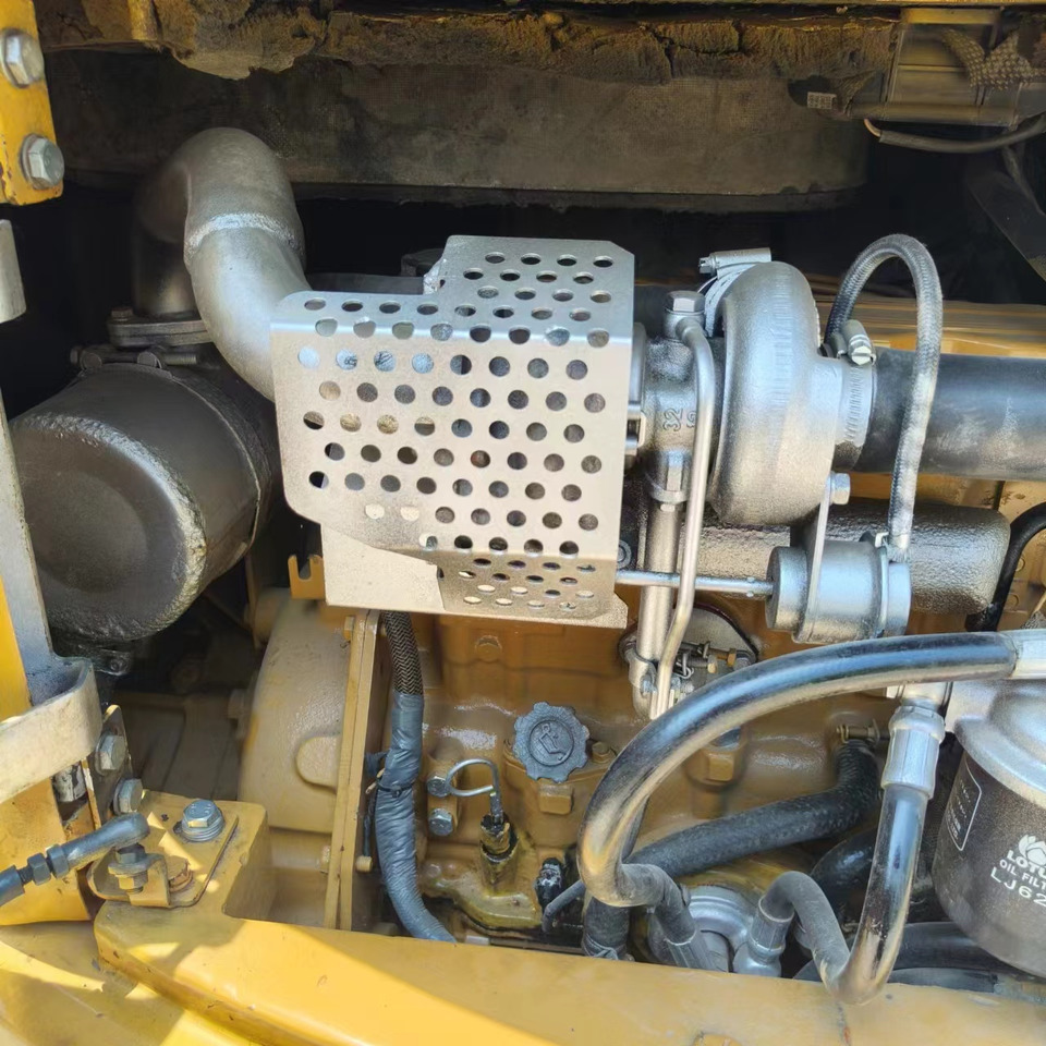 Mini excavator CATERPILLAR 305: picture 8