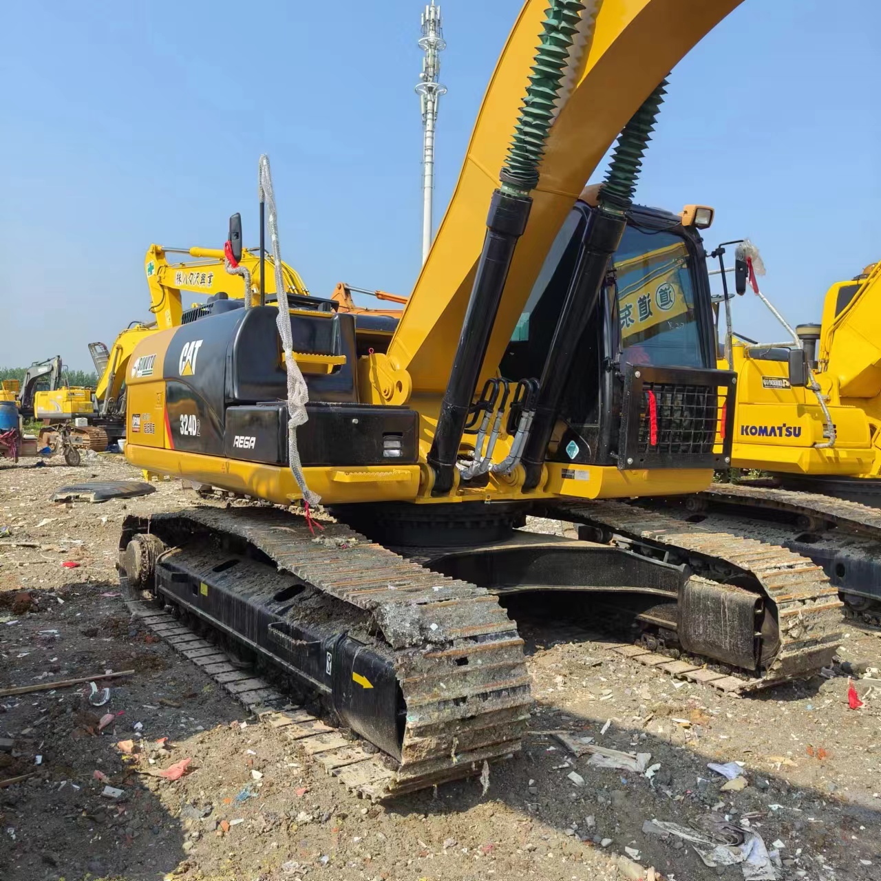CATERPILLAR 324 - Crawler excavator: picture 4 CATERPILLAR 324 - Crawler excavator: picture 4