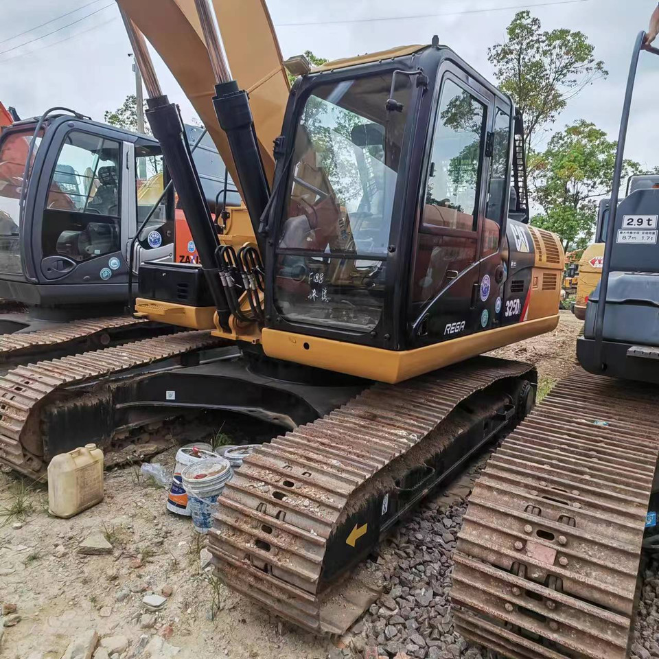 CATERPILLAR 325D2 - Crawler excavator: picture 5 CATERPILLAR 325D2 - Crawler excavator: picture 5