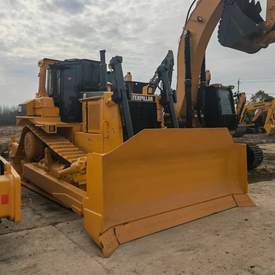 CATERPILLAR D8R - Bulldozer: picture 3 CATERPILLAR D8R - Bulldozer: picture 3