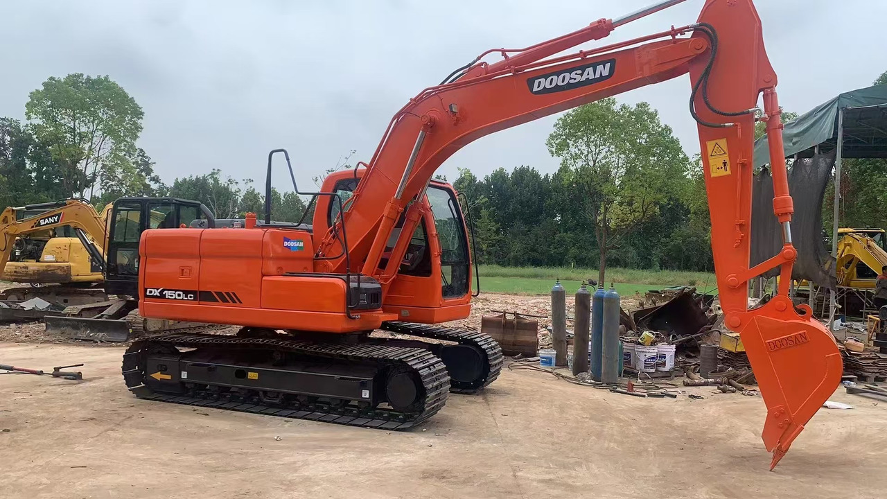 DOOSAN DX150 - Crawler excavator: picture 4 DOOSAN DX150 - Crawler excavator: picture 4